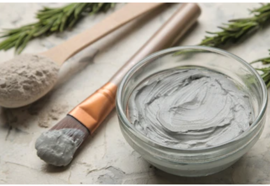 5 Benefits of Using Green Clay Mask for Oily Skin